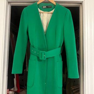 Beautiful green Zara blazer, belted, size XS